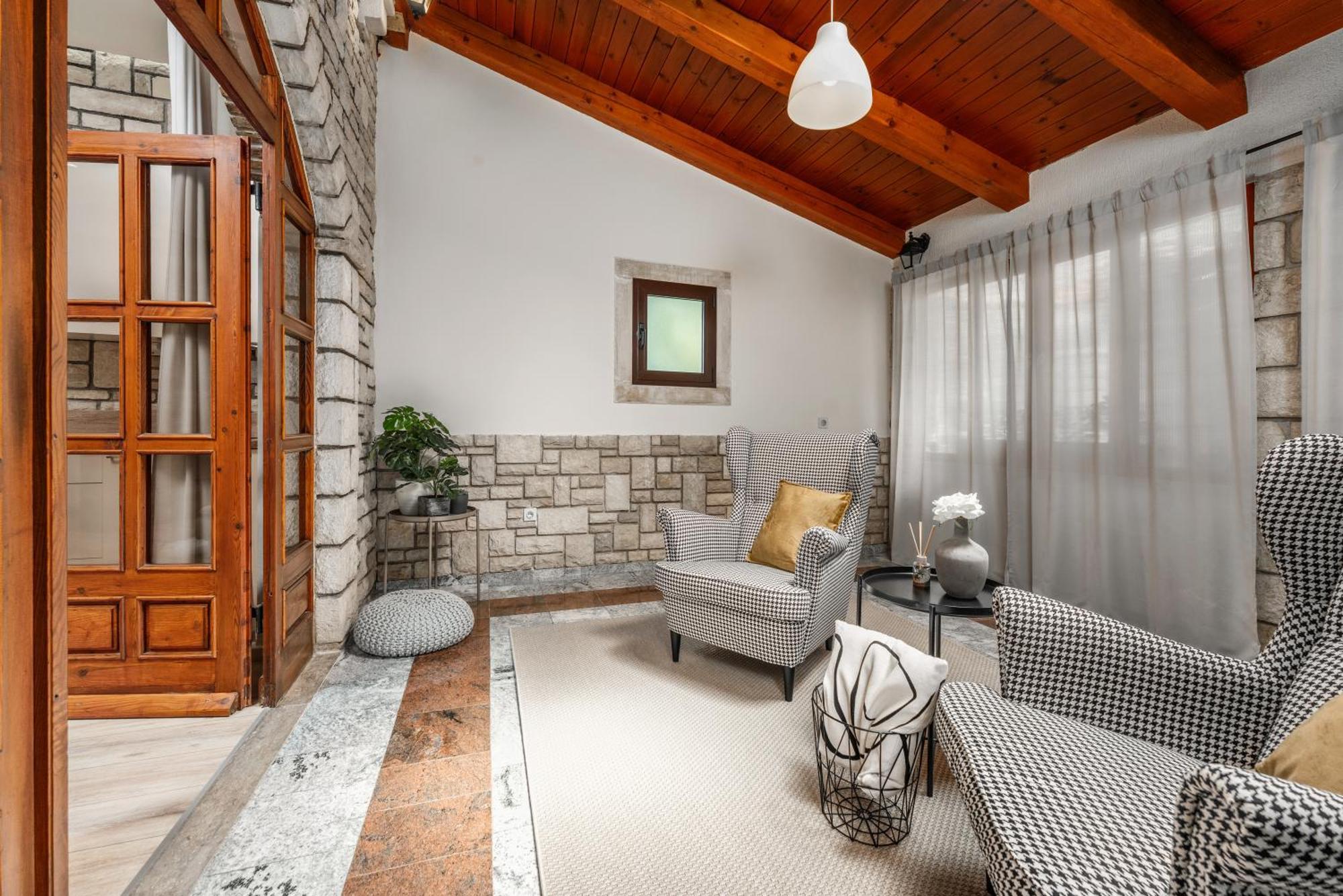 Luxe Studio Mr.M 2 Пула Екстериор снимка